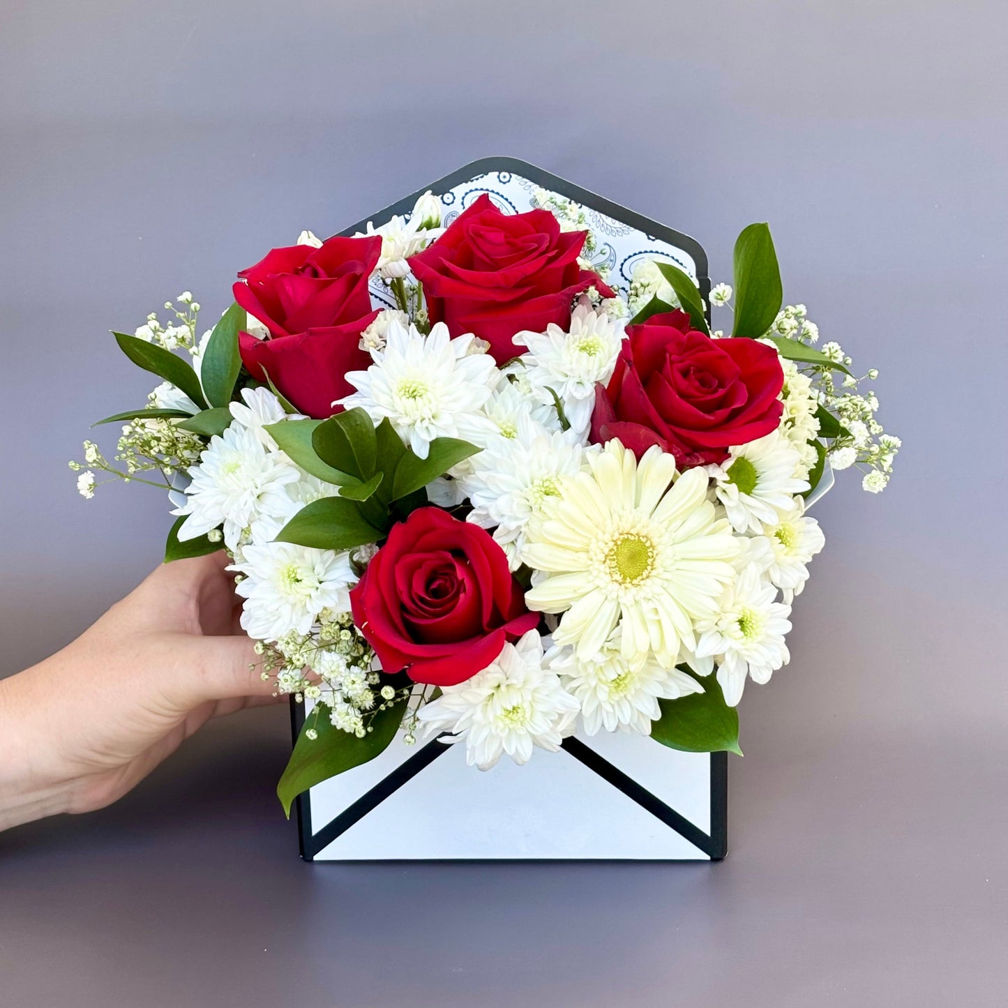 Fresh flower envelop delivery Sydney