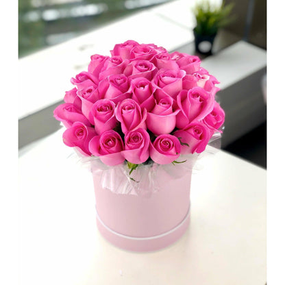 Pink roses - Officeflower